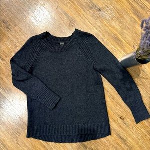 And Taylor deep gray cable knit sweater